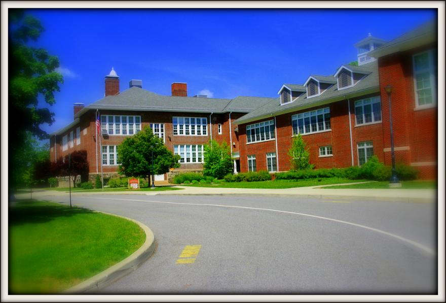 Image of Exterior of Elementary School